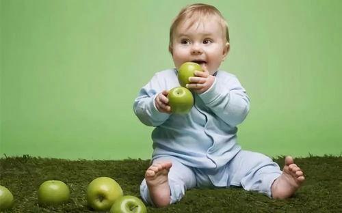 小衫吃瓜吃坏肚子  第2张